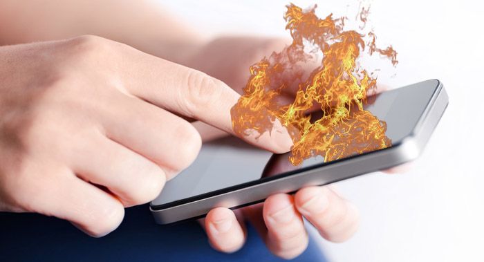 por que se calienta tu celular : causas y solucion